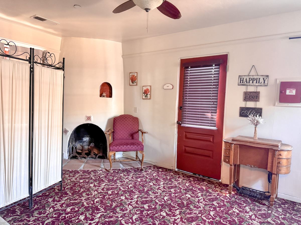 Old Poway Park Porter House Rose Room