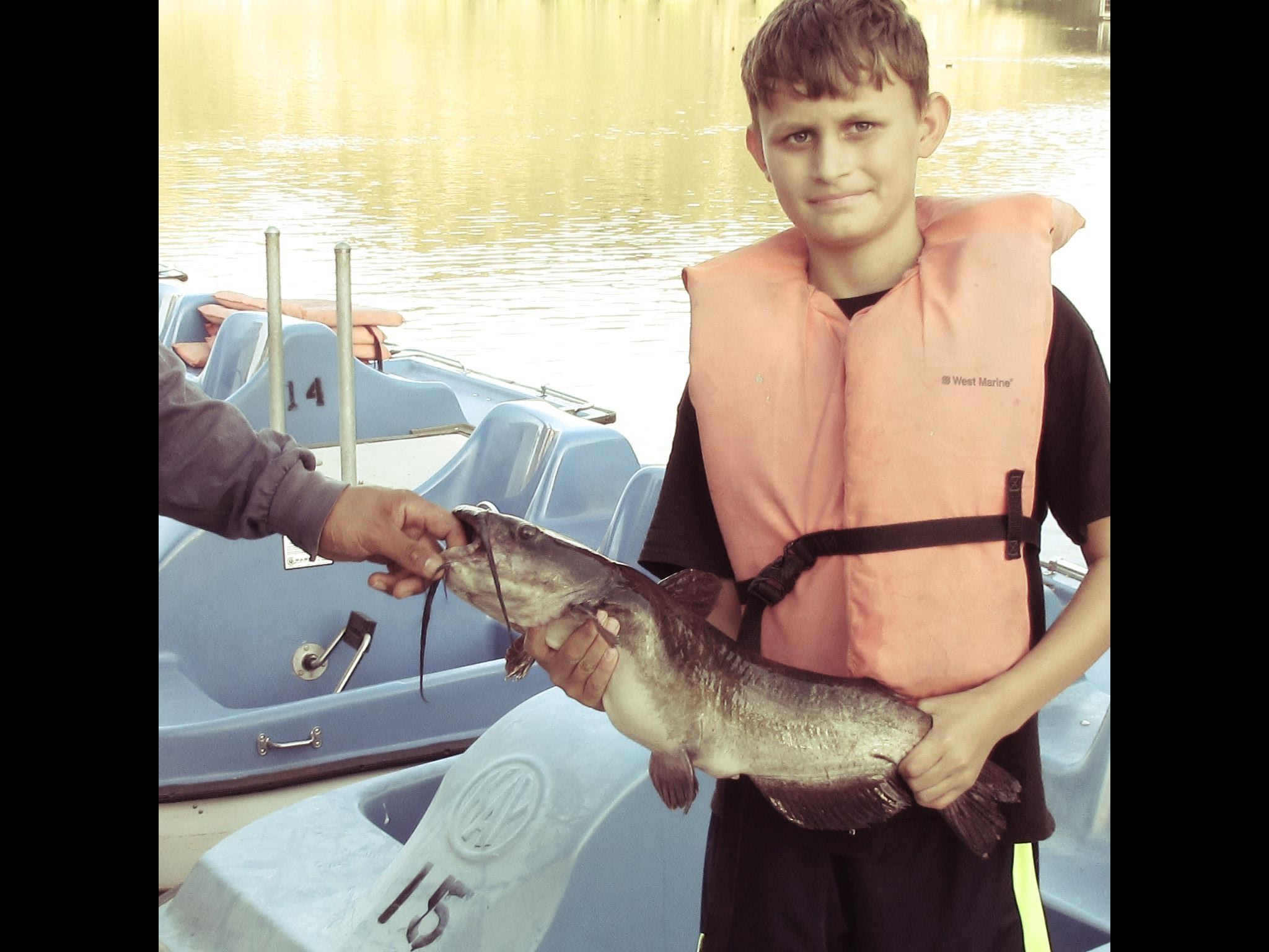 Benjamin 22 Sep, 6lb, cat, log boom, stink bait